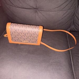 Michael Kors crossbody